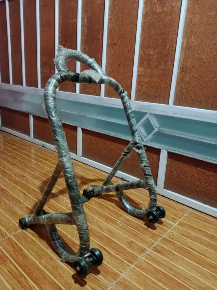 Paddock motor semua motor