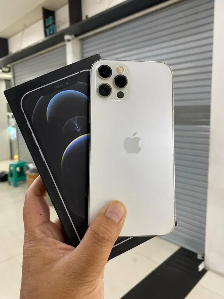 iPhone 12 Pro 256Gb Mulus Fullset Imei Lama Permanen All Operator