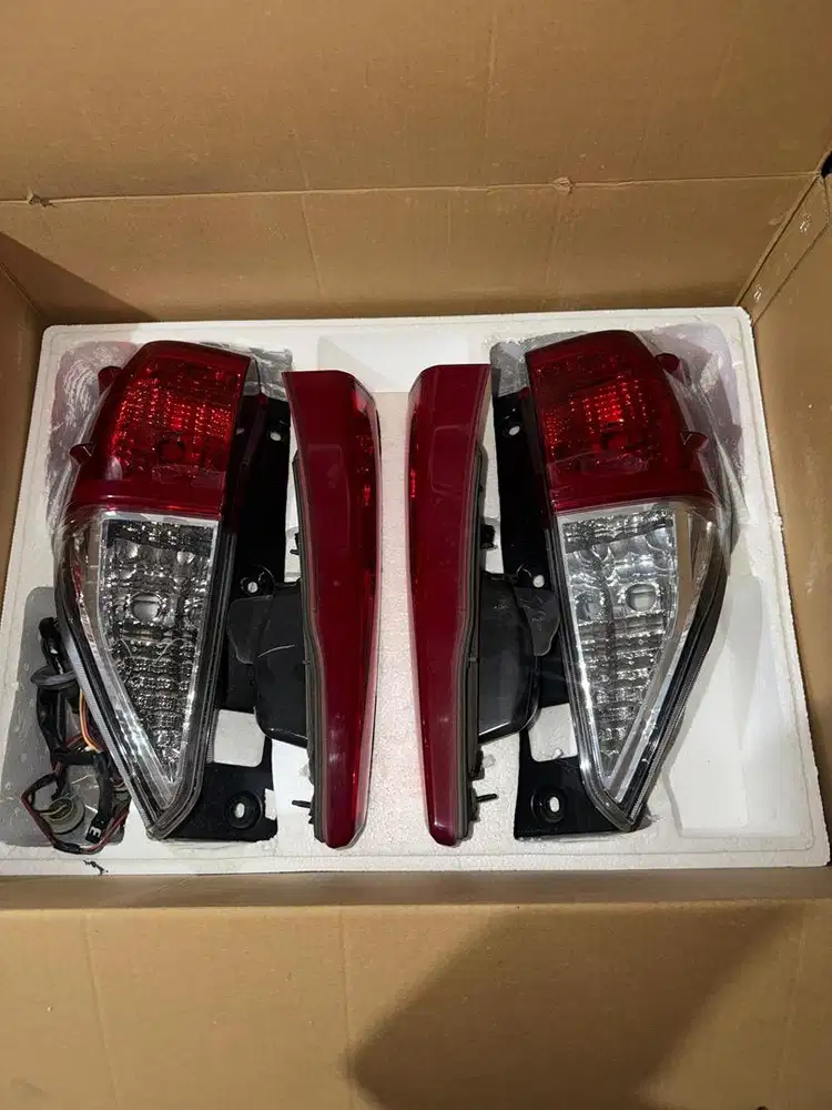 Stoplamp inova reborn ori bawaan showroom