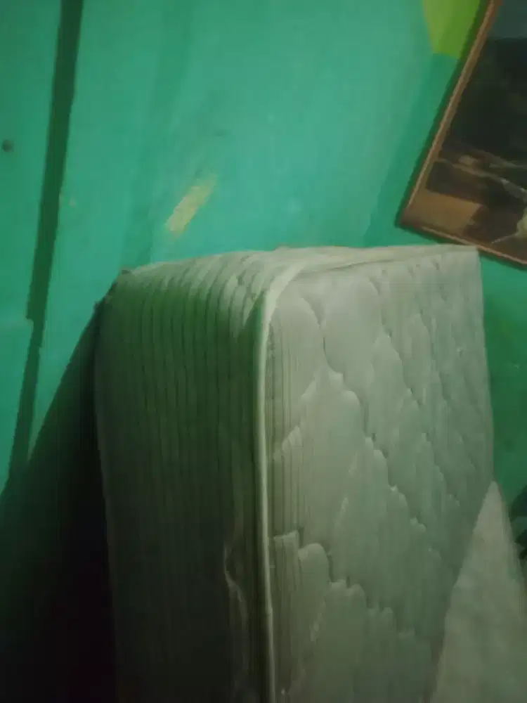 SPRINGBED HOTEL NYAMAN DAN EMPUK