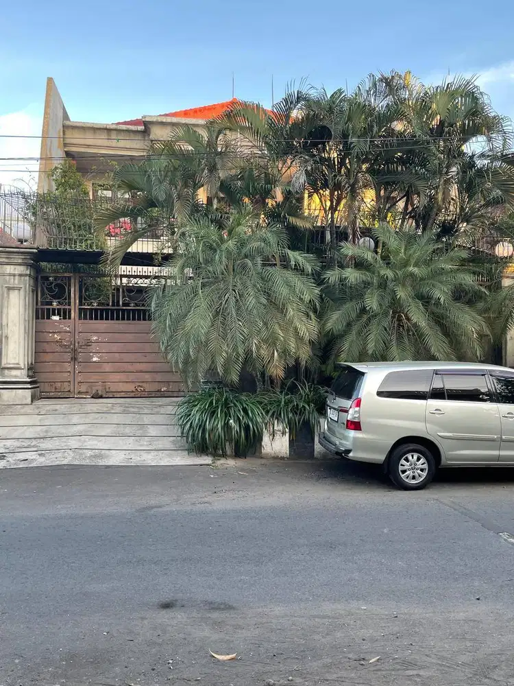 DIJUAL RUMAH LOKASI STRATEGIS SIAP HUNI