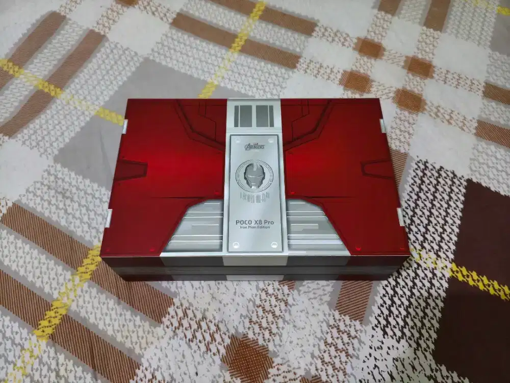 Xiaomi Poco X8 Pro 12/512 Ironman Edition