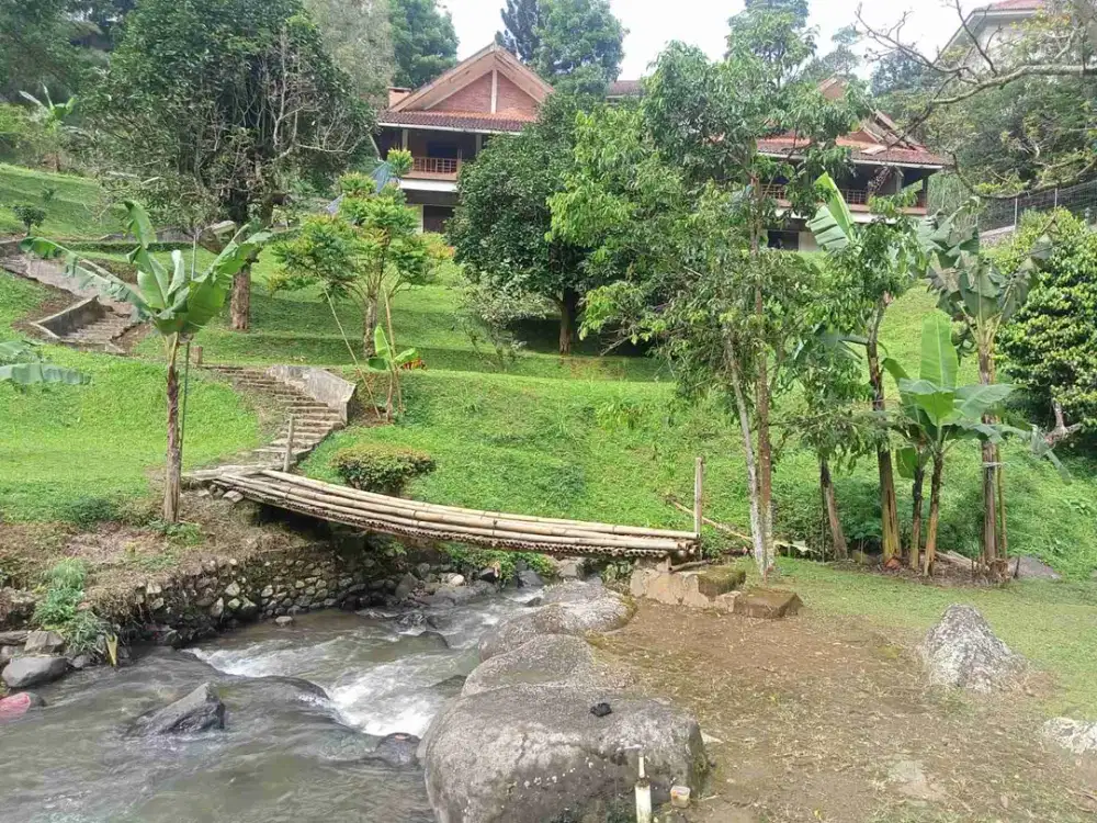 Dijual tanah lokasi Cidokom Cisarua Bogor