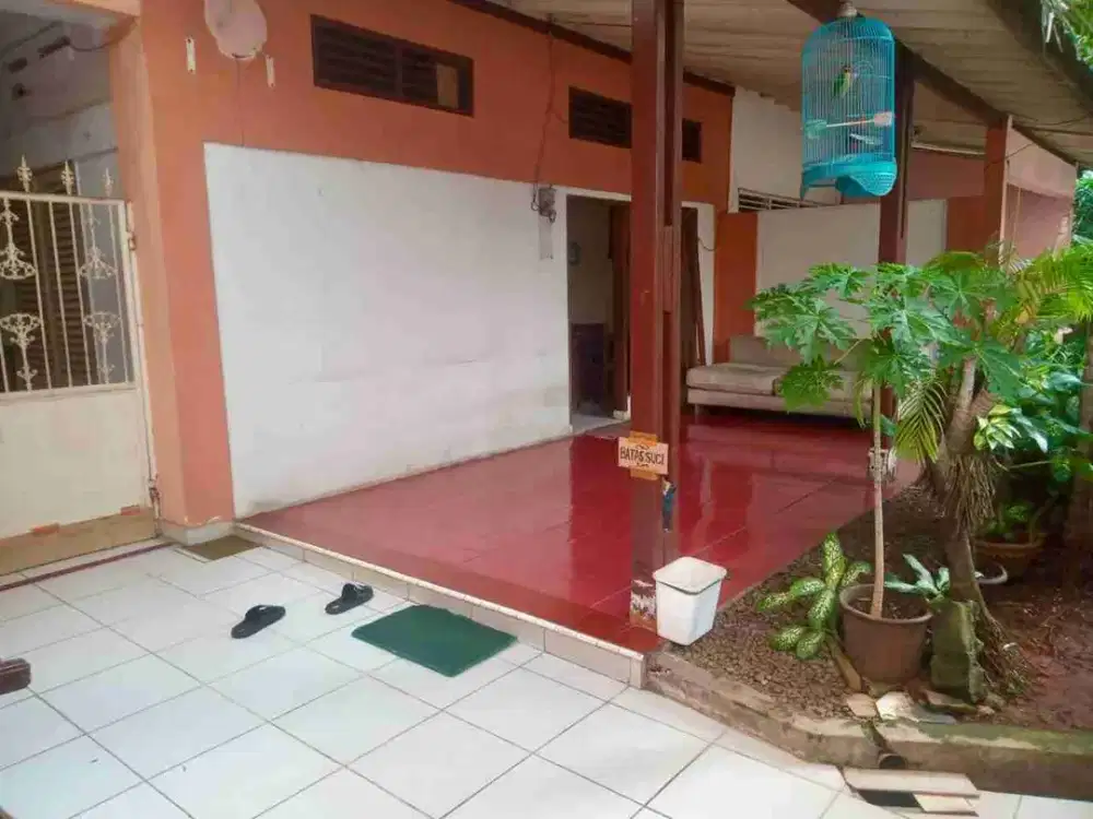 rumah di keb baru   jktsel