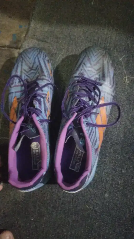 Jual cepat sepatu Mills bola