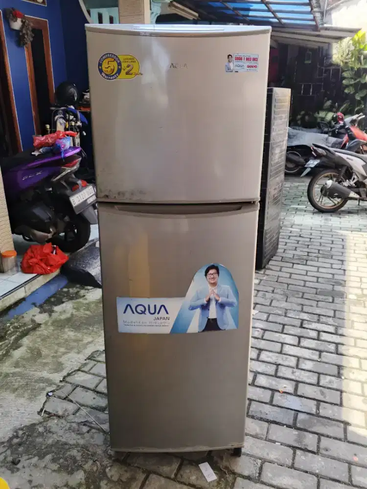 Kulkas Aqua 2 pintu