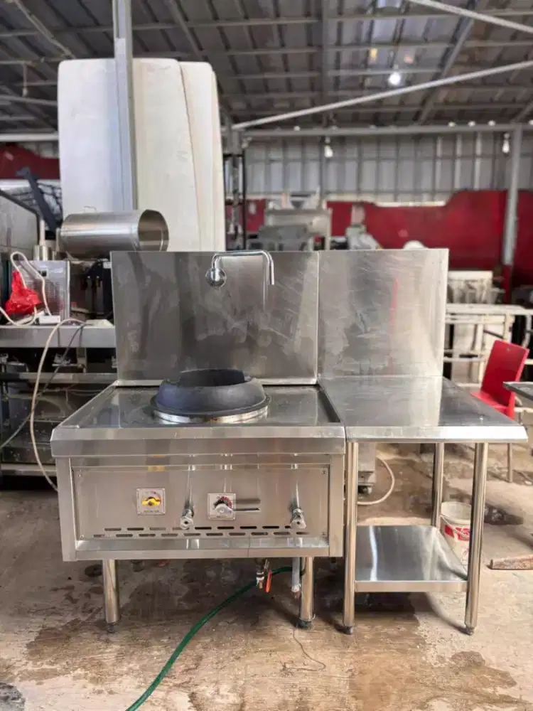 KWALIRANGE 1 TUNGKU INCLUDE MEJA

Ukuran 130x75x75