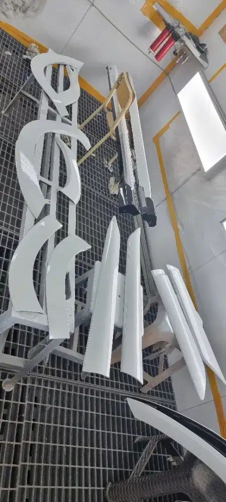 Cat oven mobil cat bodykit mobil (body repair penyok berat/ringan)