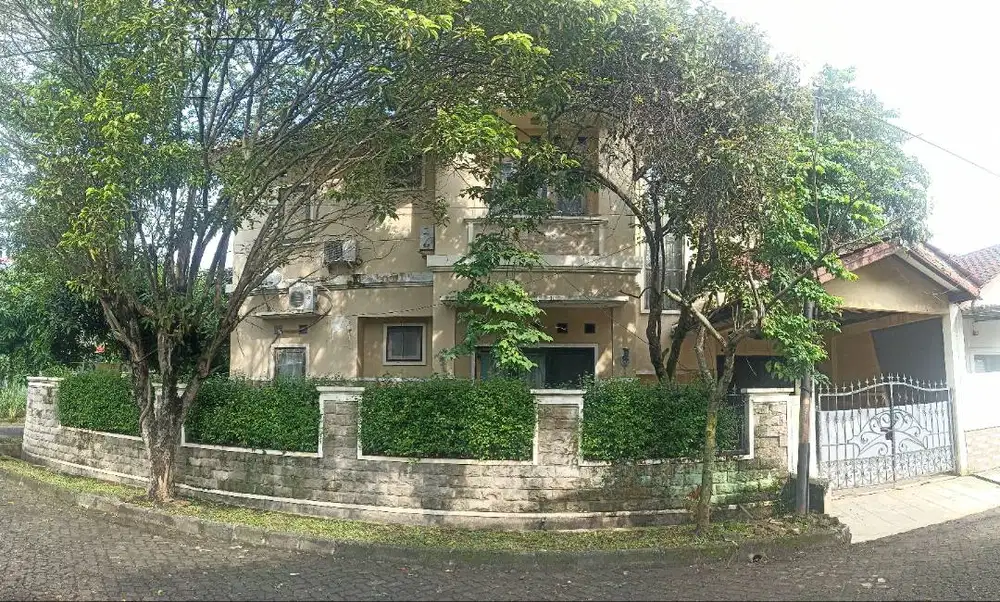 Dijual Rumah Hook 2 lantai