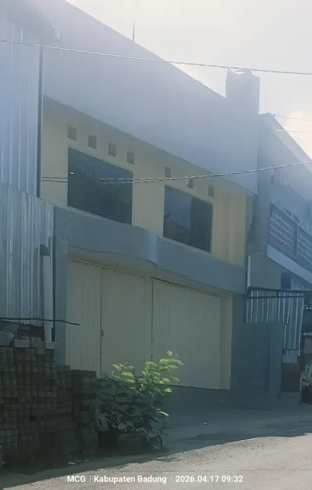 Jual dan sewa ruko siap huni ada imb di Jl Muding Kerobokan Bali