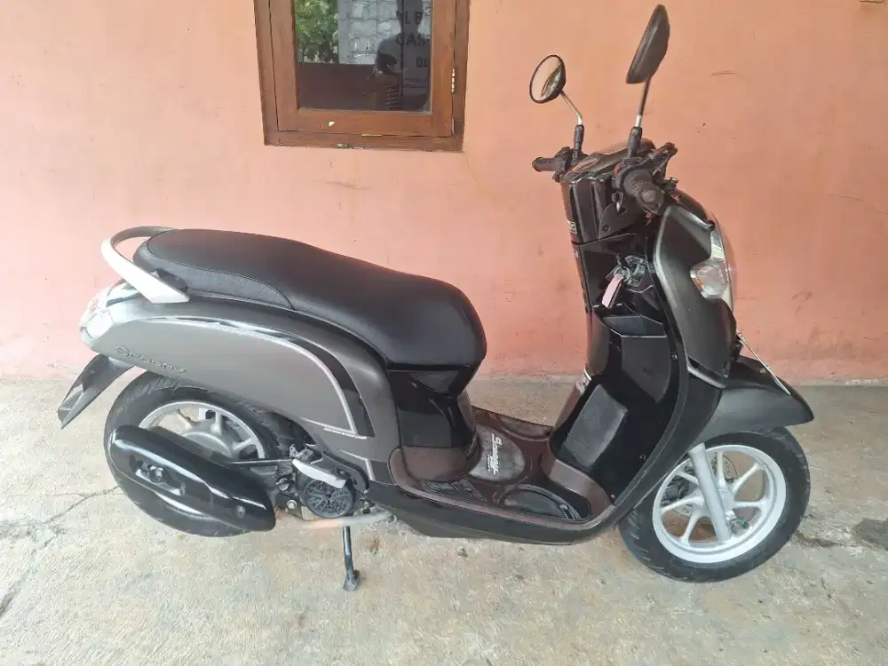 Scoopy stylis 2017 habis servis bisa cash/kredit syariah TERMURAH