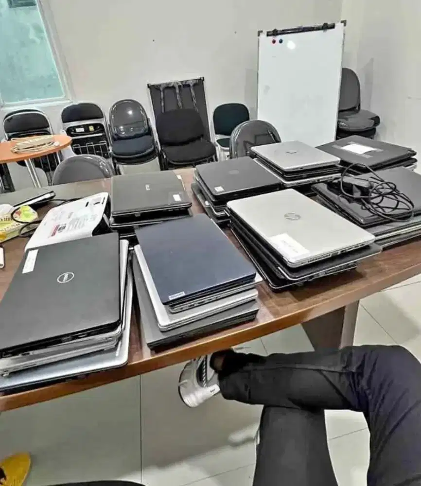 Siap tampung sebanyak banyaknya laptop macbook rusak mati pecah