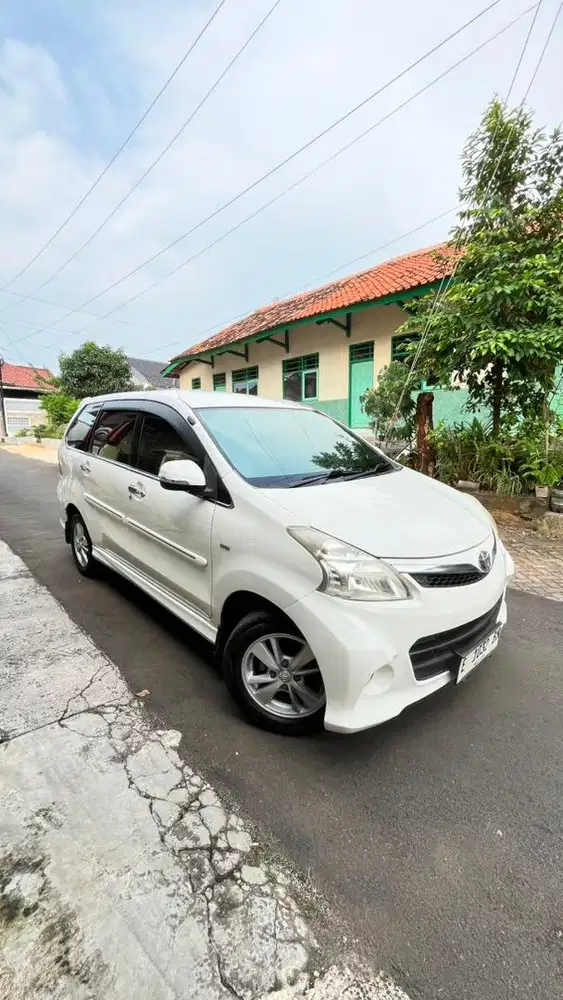 Avanza Veloz Matic 2014