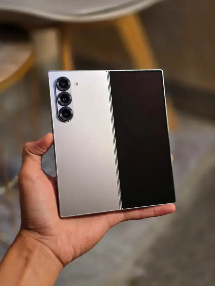 Samsung Z Fold 6 12/512GB Like New Resmi Sein Silver