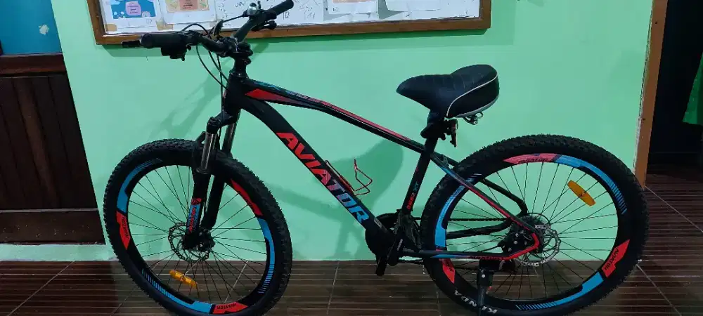 Sepeda gunung Aviator