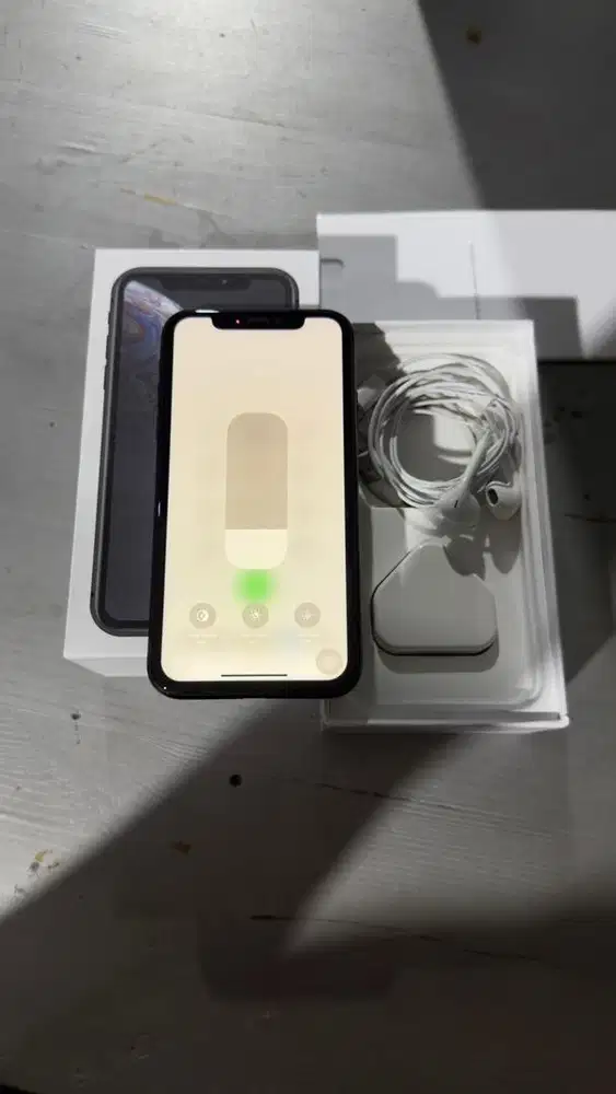 Iphone Xr Black 256GB Lengkap Terdaftar