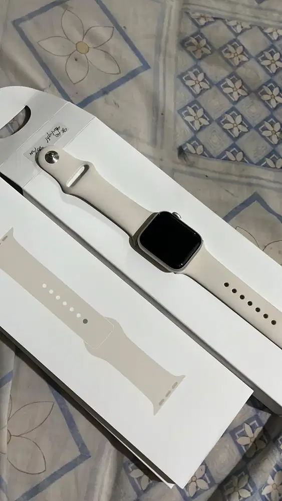 Apple Watch SE gen 3 ex iBox 40mm (GARANSI ON JANUARI 2027)