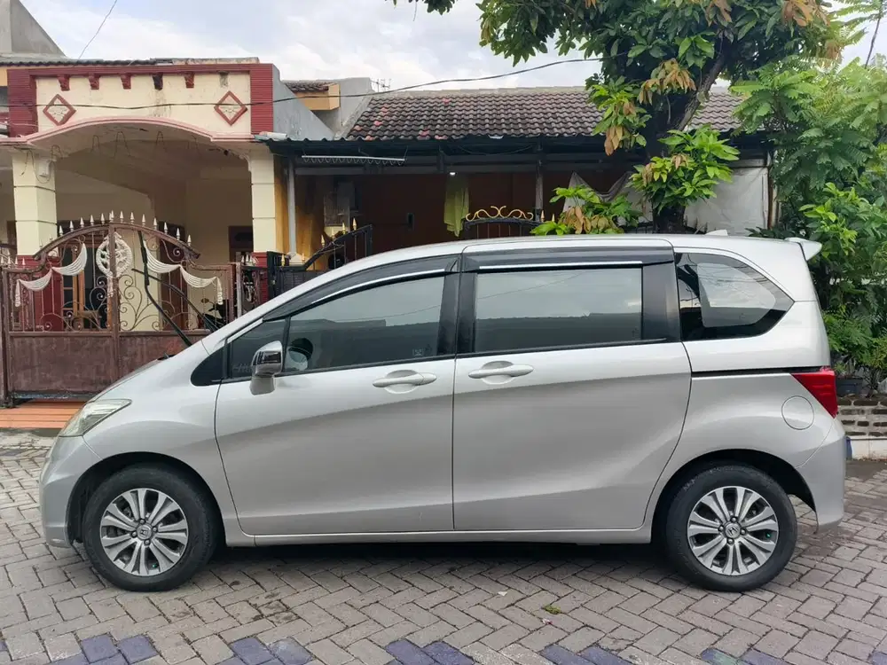 Honda Freed 2012 Bensin