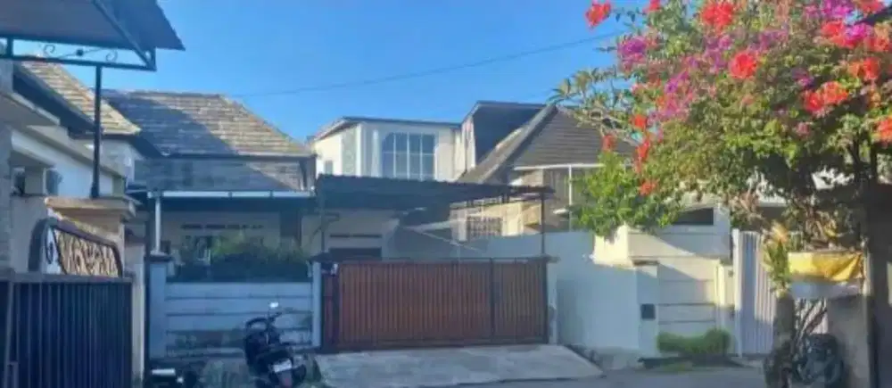 Jual rumah lantai 2 di Jl Tangkuban Perahu Padang Sambian Denpasar