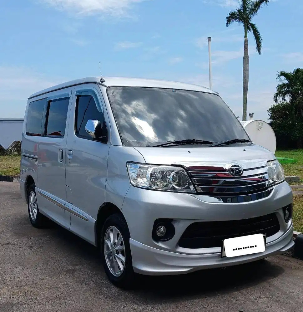 DAIHATSU LUXIO 2018 MT