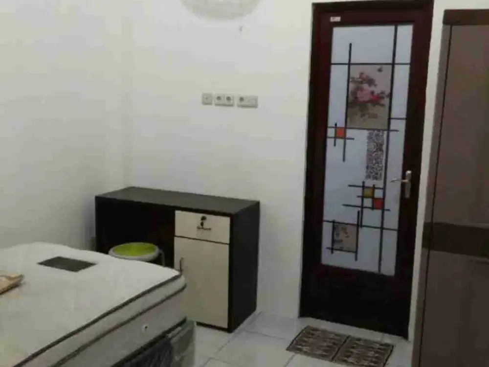 DIJUAL CEPAT KOST2AN 31 KAMAR DI TENGAH KOTA SOLO JAWA TENGAH