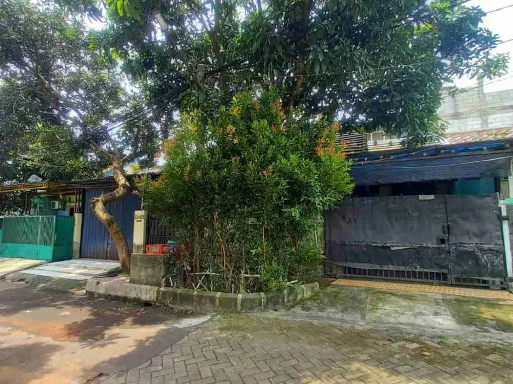 rumah dilegok permai depan taman