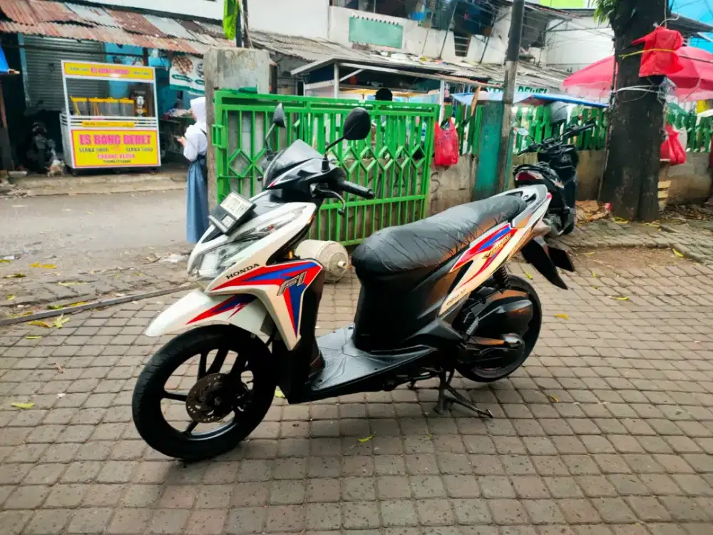 Honda Vario KZR 125 PGM-FI Tahun 2013