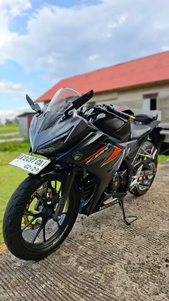 Djual honda cbr 150 tahun 2019 srt lngkp hidup