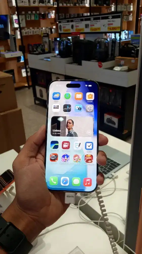 CICILAN RINGAN CUKUP KTP IPHONE AIR PAKE HOMECREDIT