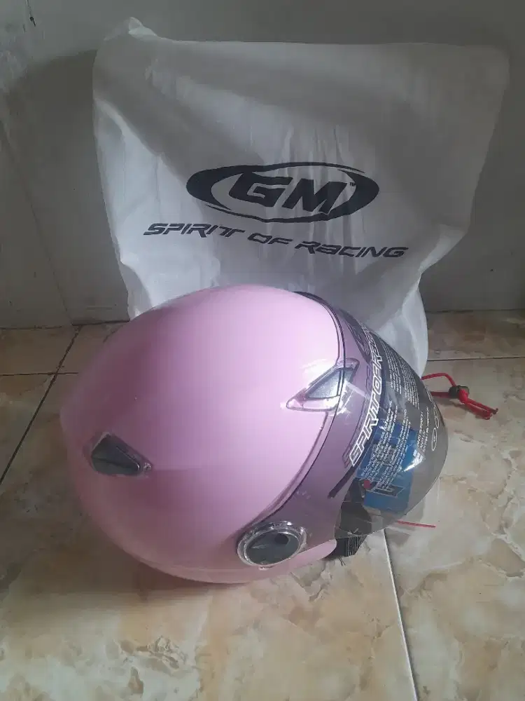 Helm GM size M baru