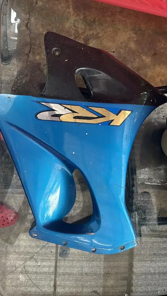 pretelan Body motor Ninja RR 2004 biru