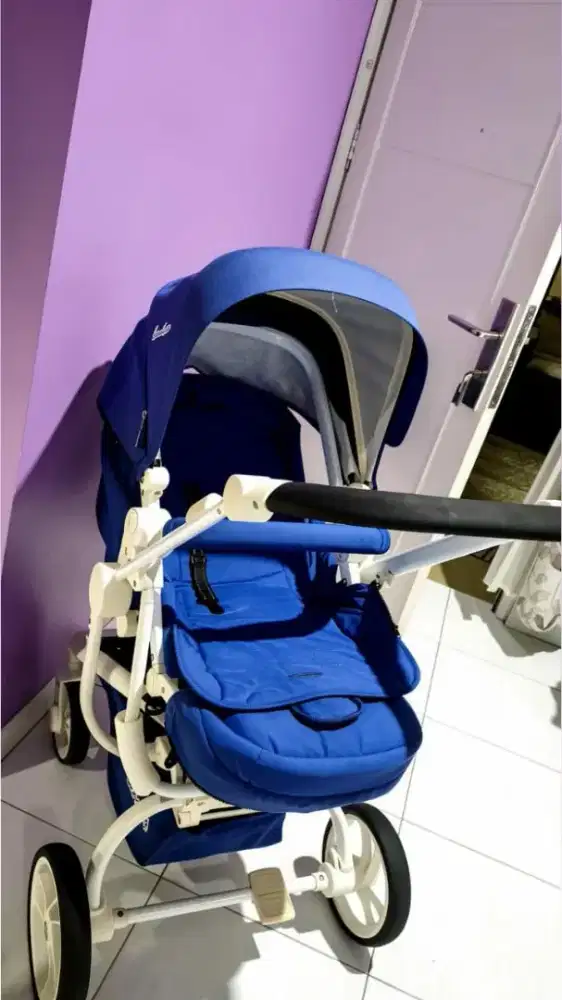 Dijual cepat barang preloved. Stroller merk Cocolatte Quantum