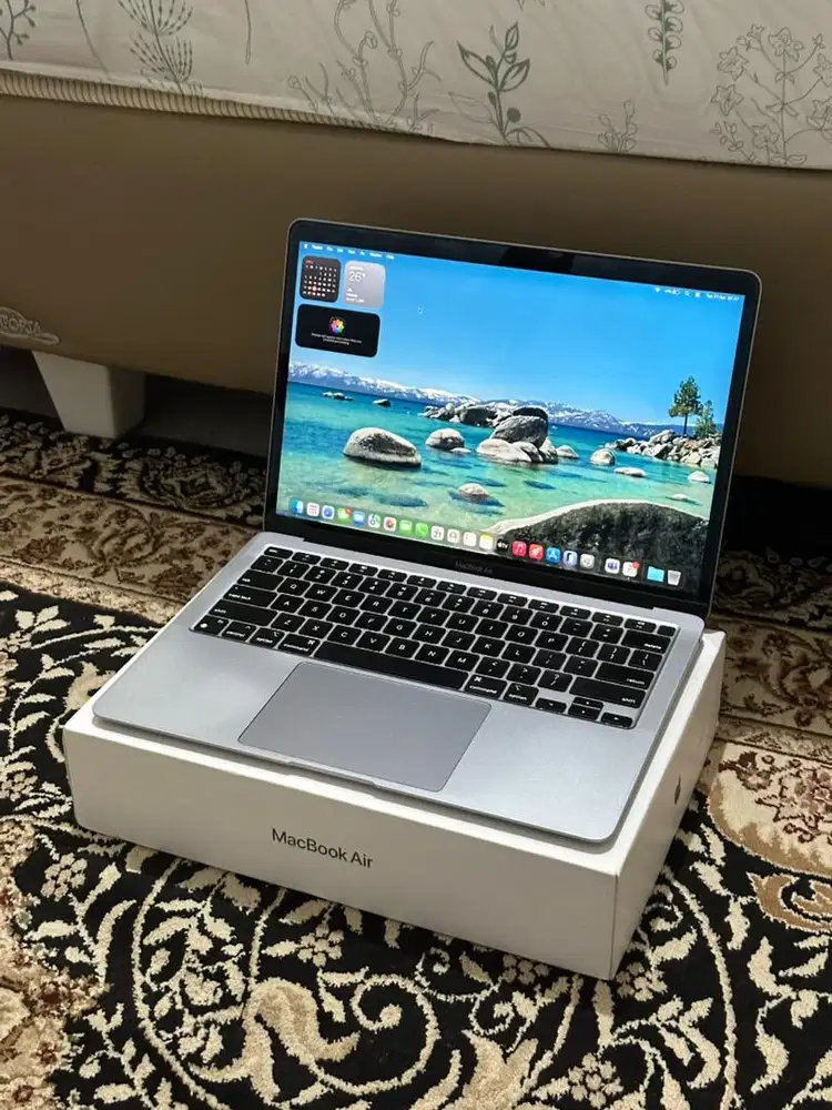 Macbook Air 2020 M1 8/256