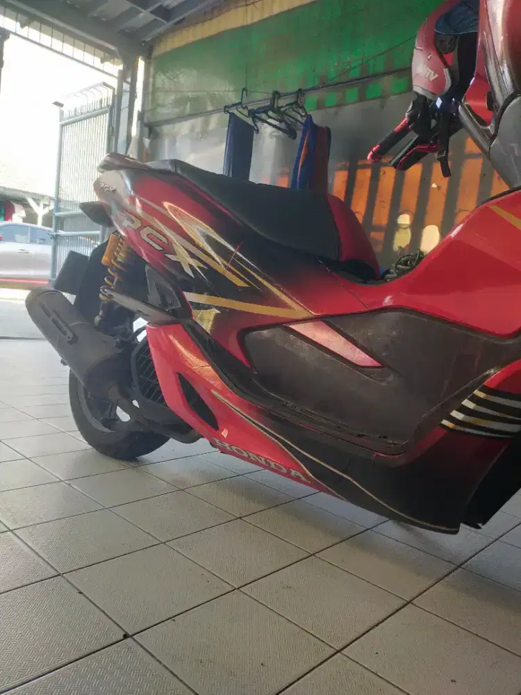 Motor honda pcx tahun 2018