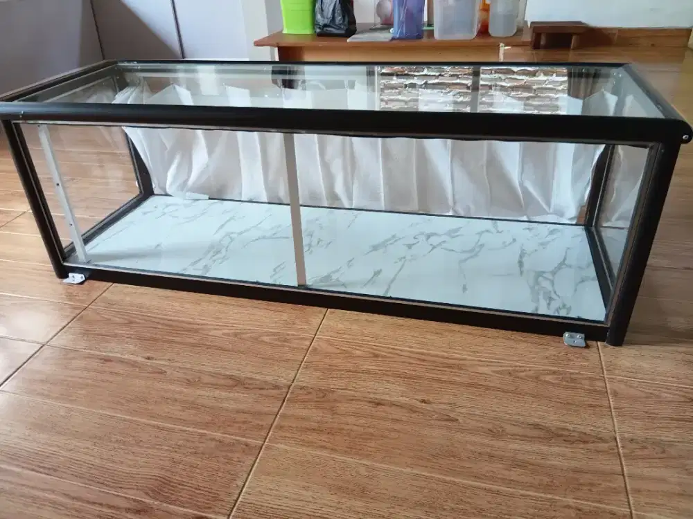 JUAL ETALASE BEKAS PAKAI 2 MINGGU