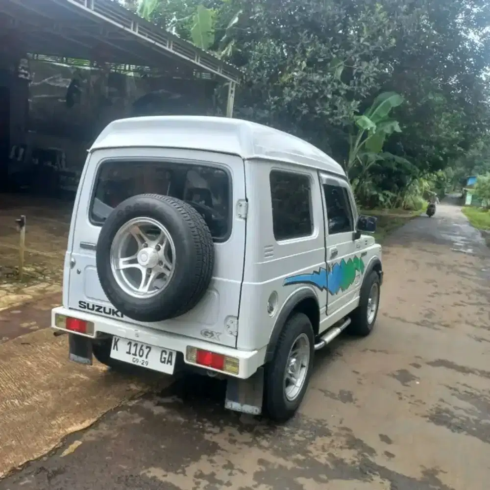 Jual mobil Jimny tahun 1993 AC warna putih surat komplit kondisi top
