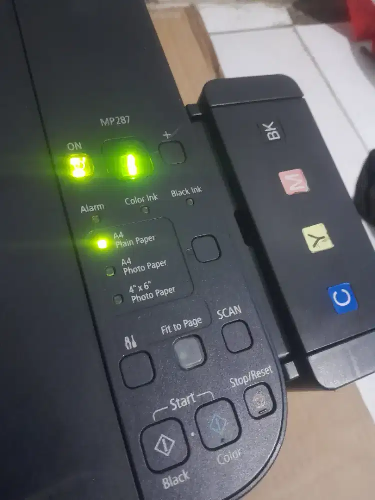 Aksesoris jual printer canon masih normal minus tinta saja habis.