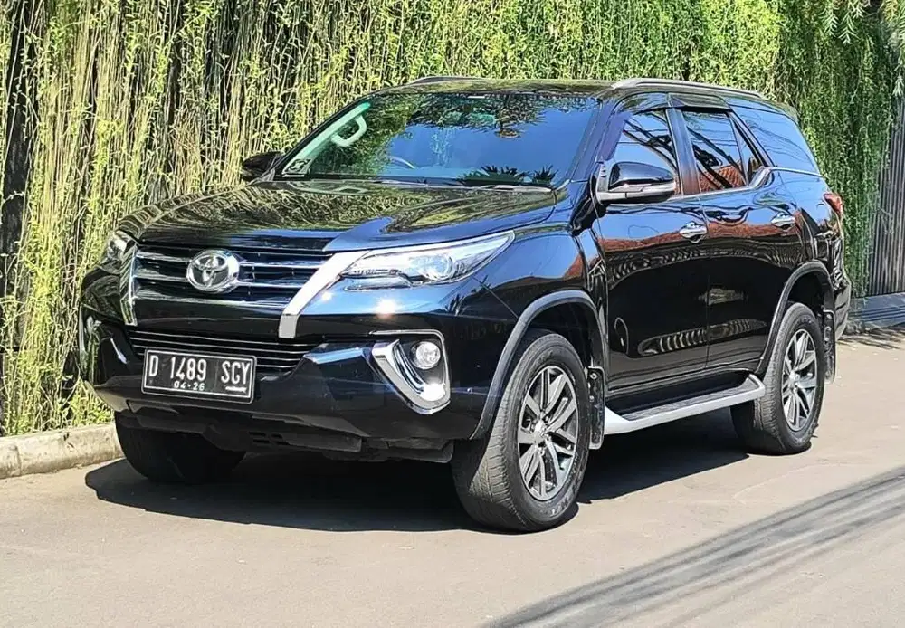 Toyota FORTUNER VRZ 2.4 AT 2017 KM 117rb ISTIMEWA BANDUNG