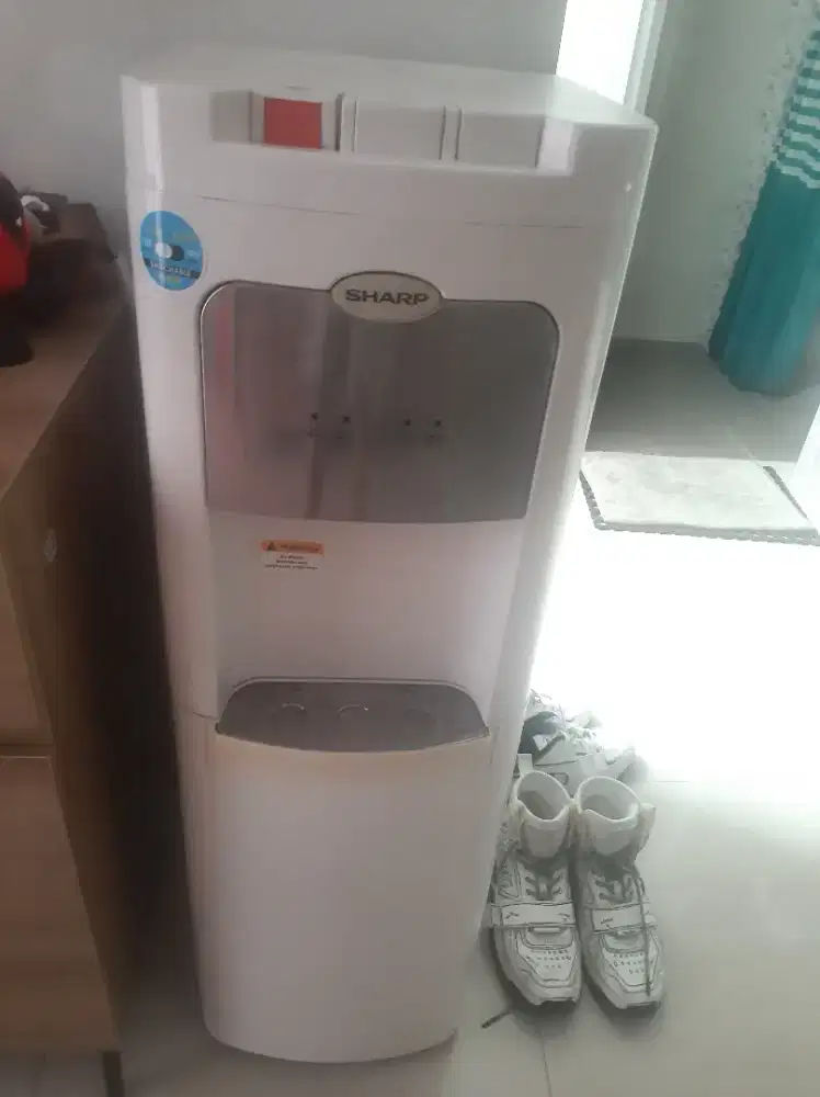 Dispenser sharp swd 72ehl white