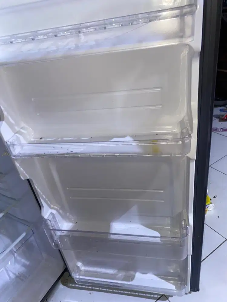 Jual cepat kulkas sharp