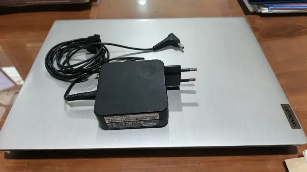 LENOVO IDEAPAD 3 14ADA05