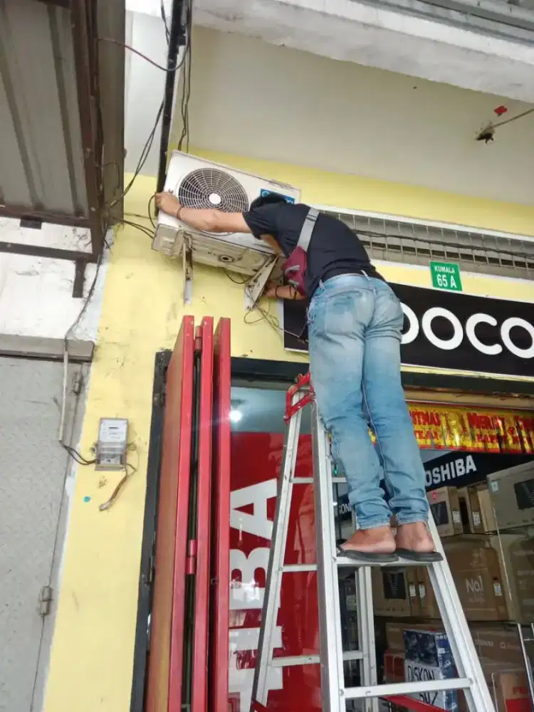 jasa servis ac kulkas frezer showcase mesin cuci dan bongkar pasang ac
