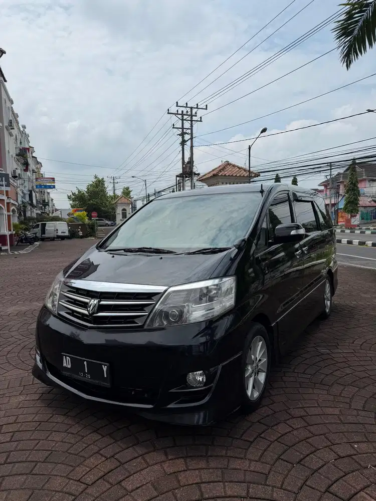 Dijual Toyota Alpard 2.4 2005 low km nopol cantik