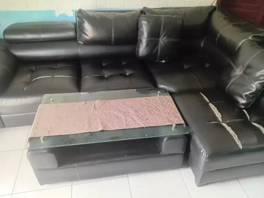Jual cepat set sofa ruang tamu