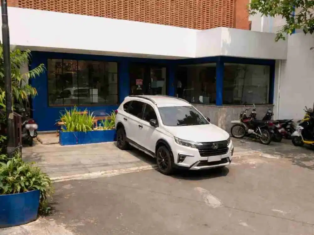 Disewakan Tempat Usaha Senopati Kebayoran Baru