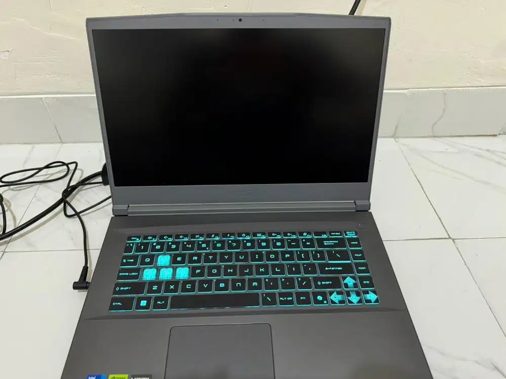 Thin 15 B13UC Laptop Msi