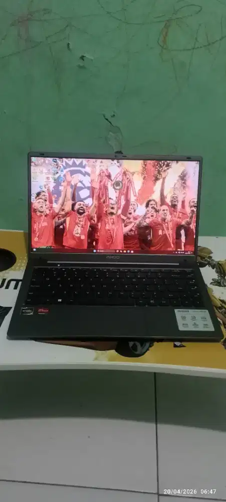 Laptop axio hype 5 , kondisi masih baru, jarang pakai