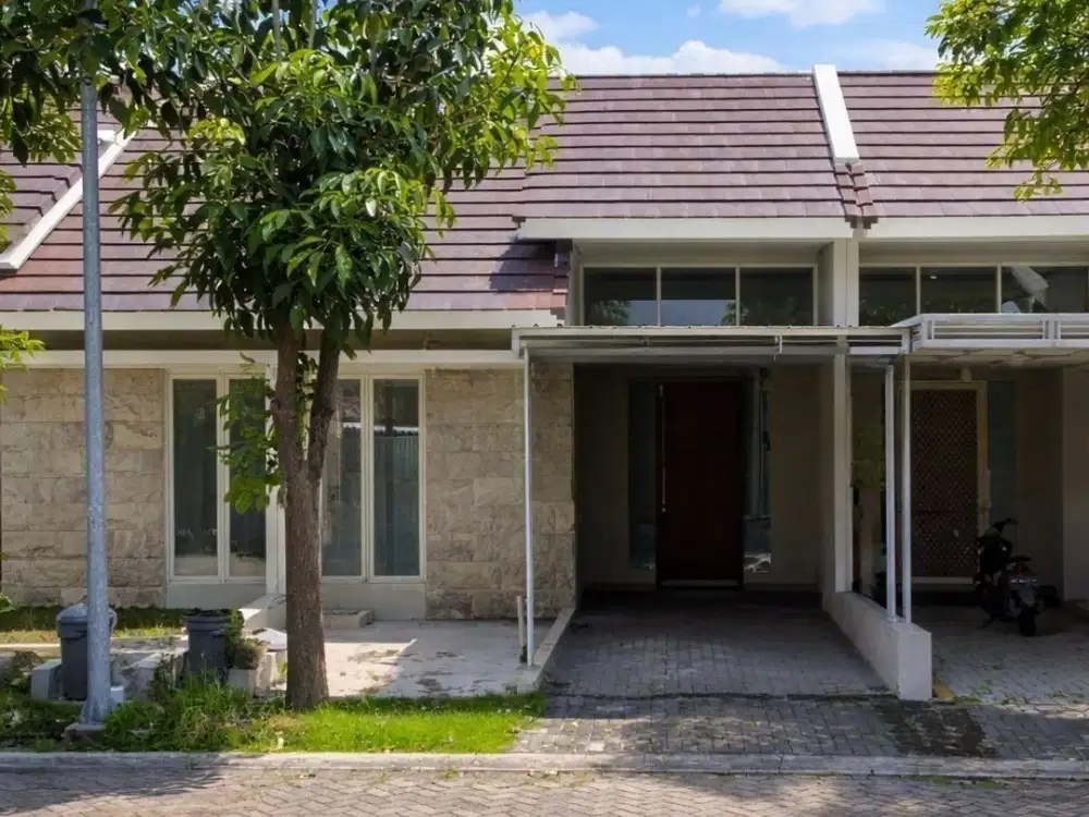 Rumah Northwest Park, Citraland Strategis • Siap Huni • Carport 1