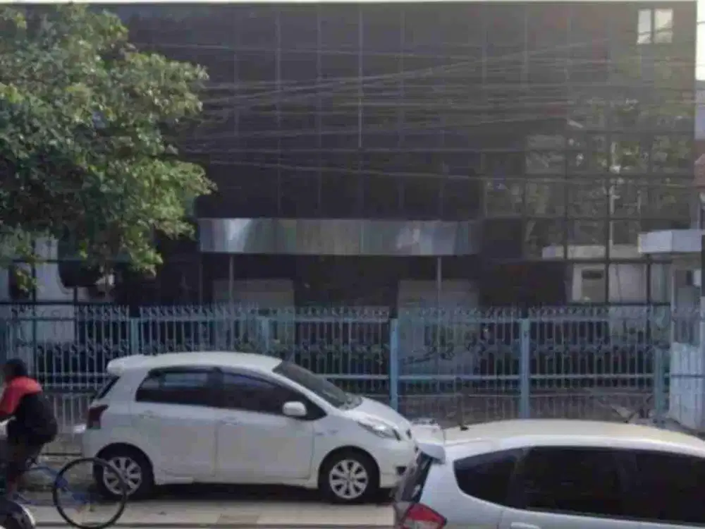 Dijual Gedung di Nol Jalan Raya Perak Barat Surabaya