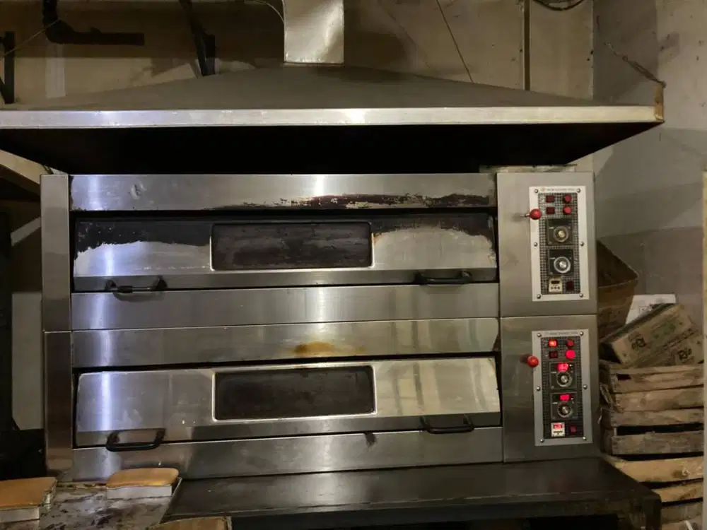 Oven Gas Deck Premium New Chung Hou Taiwan (2 Deck 4 Tray) - Siap Paka